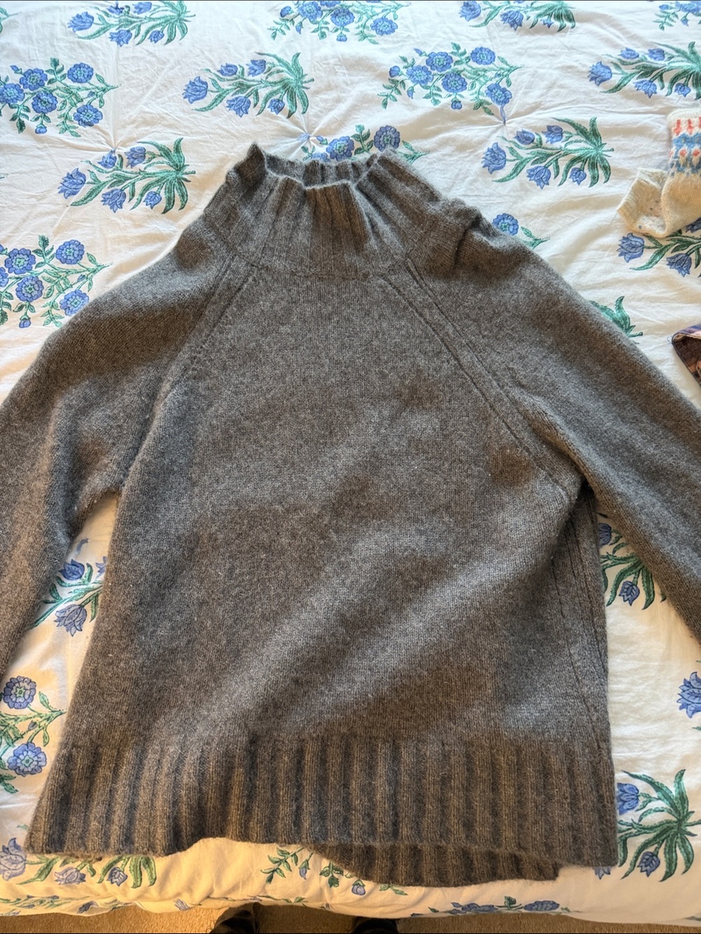 360 Cashmere Women's Gray Mock Neck Sweater
